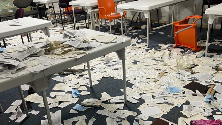 פוגרום בבית כנסת