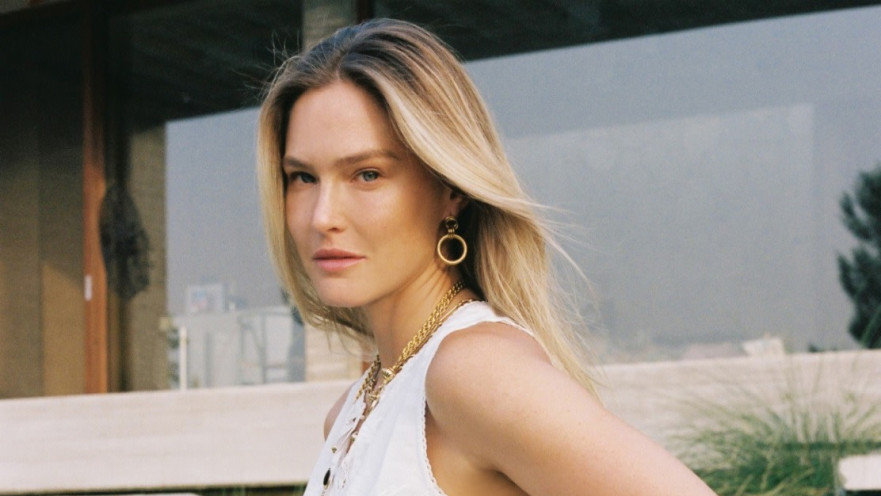 בר רפאלי, דוגמנית מותג קסטרו