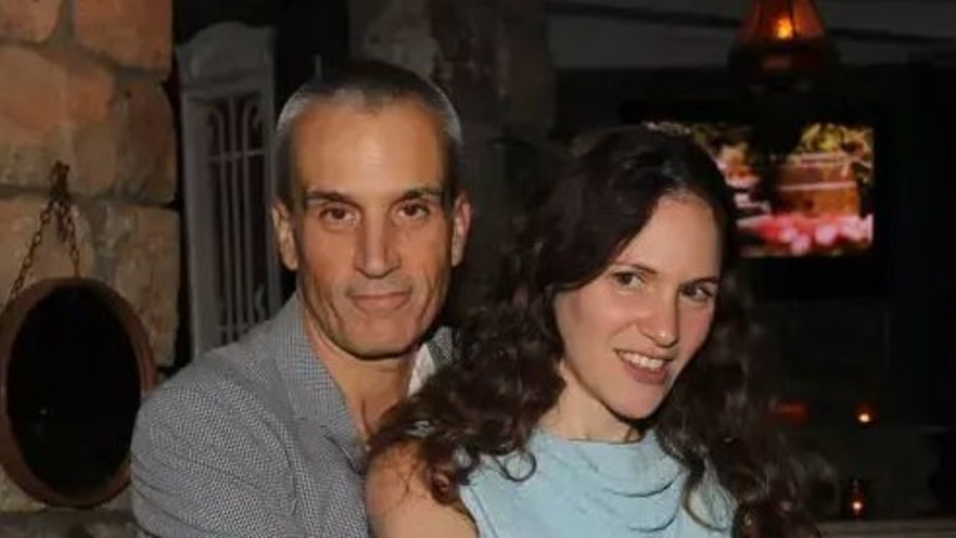 אברי גלעד ונעמה שוחט