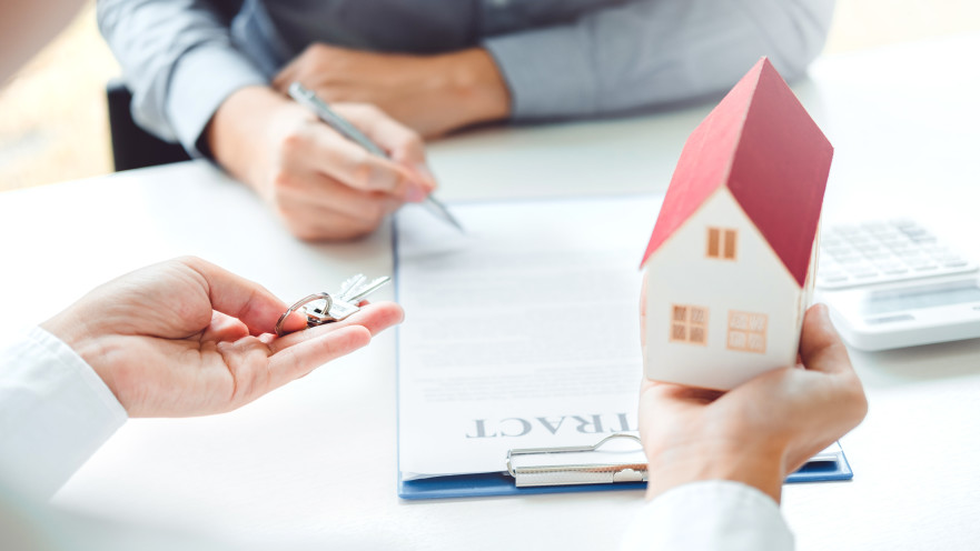 רכשו בית חדש וגילו את ההיסטוריה של הבעלים הקודמים