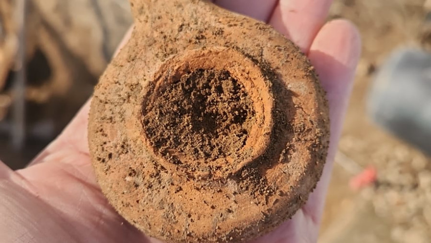 נר קדום אשר נחשף במוז"א