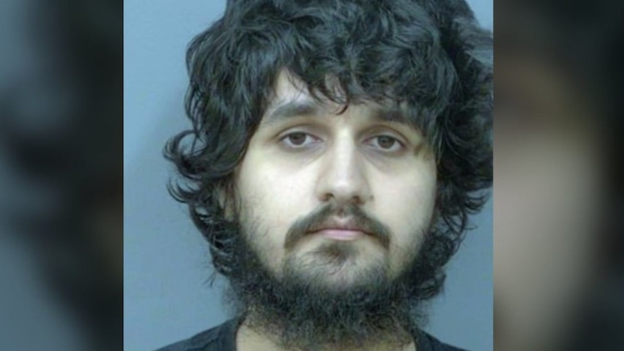 וליד חאן, שנעצר בטורונטו בחשד לפשעי שנאה נגד נשים ויהודים