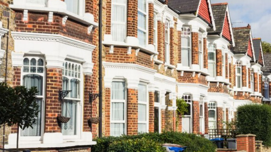 נדהמו לגלות מה הוסתר בקירות הבית