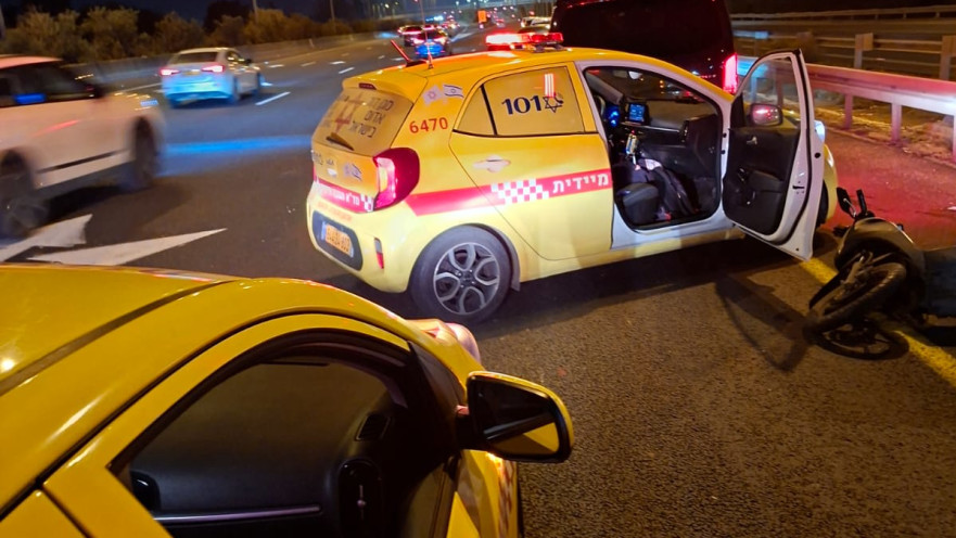 תאונת אופנוע בכביש 4 - סמוך למחלף אלוף שדה