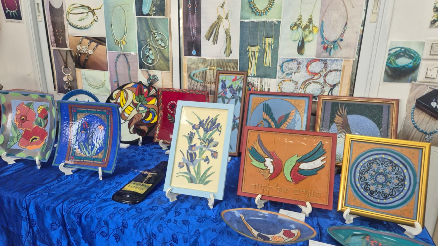 "צמיחה מתוך השברים": תערוכת אמנות של נכי צה"ל