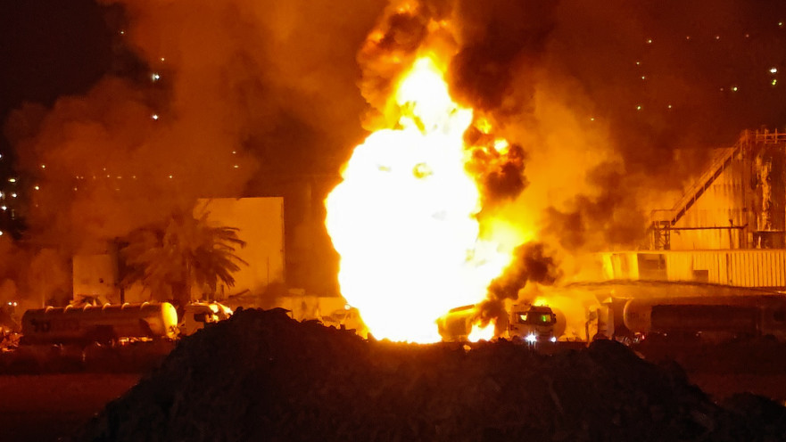 פגיעת הטיל האיראני בבניין בחיפה