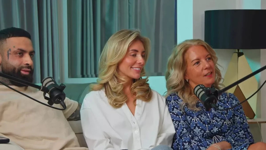 בוני בלו והוריה