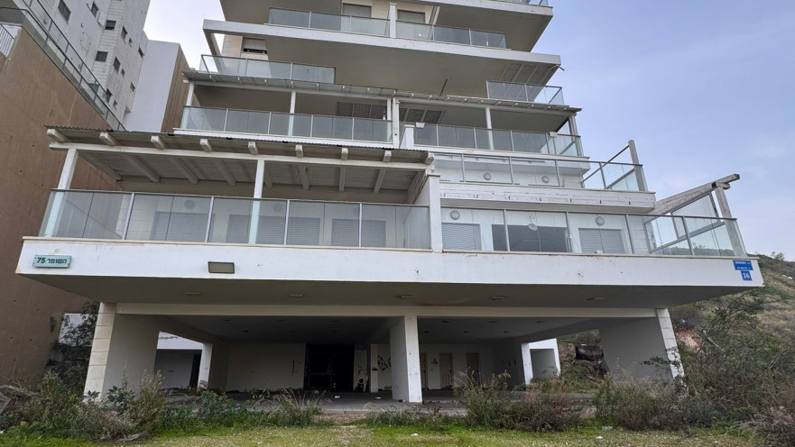 "מגדל פיזה" בטבריה