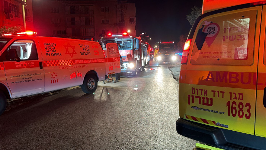 אמבולנסים בזירת השריפה בחדרה