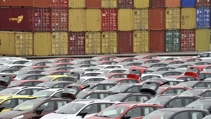 רכבי רנו שיוצרו בטורקיה ממתינים לייצוא