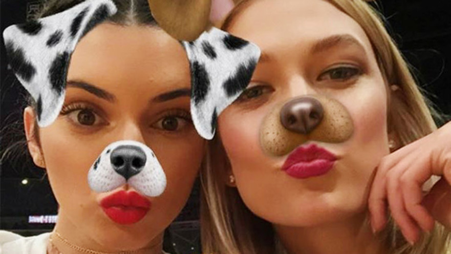 קרלי קלוס וקנדל ג'נר, 2016