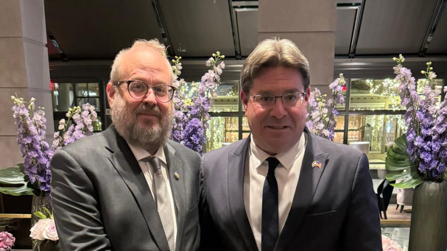 אופיר אקוניס ויהודה קפלון 