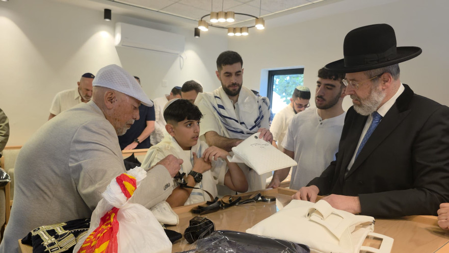 בר המצווה של בארי דוידביץ