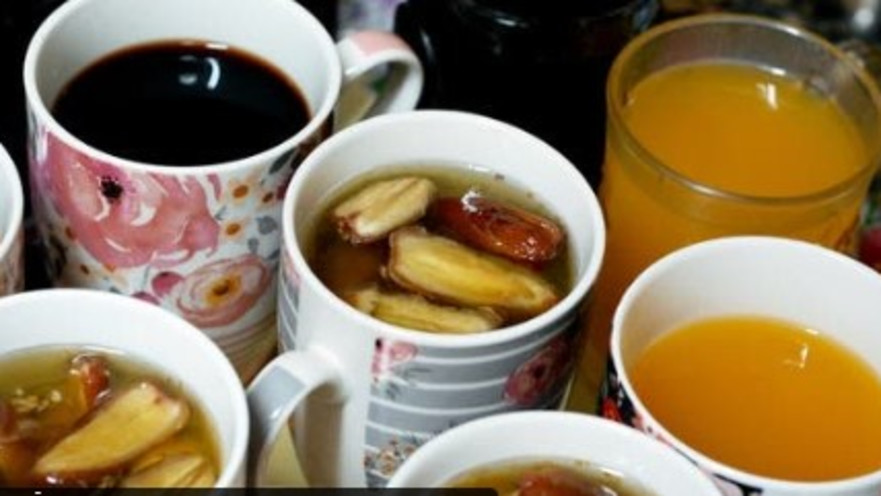 מיצים שנמכרים ברחוב במצרים 