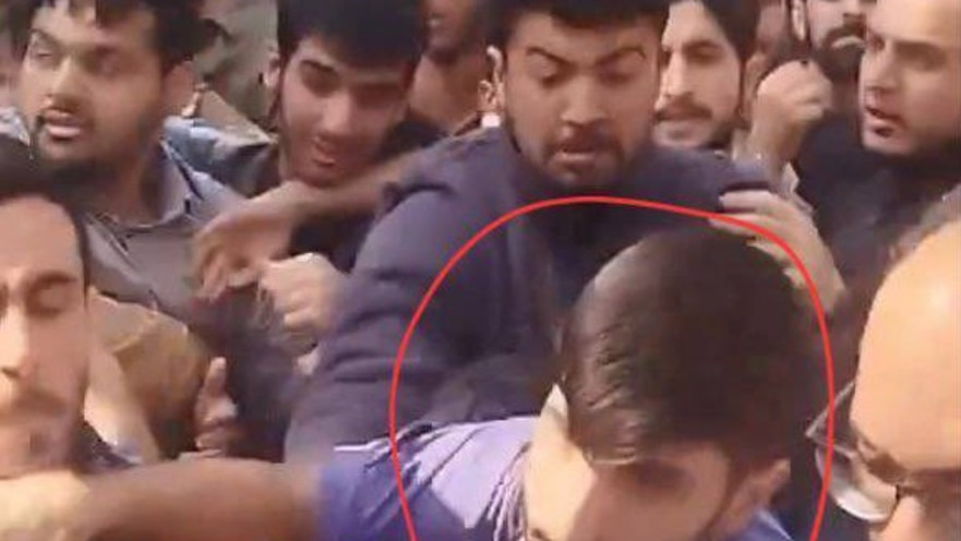 לינץ' באיש בסיג' באוניברסיטת טהרן