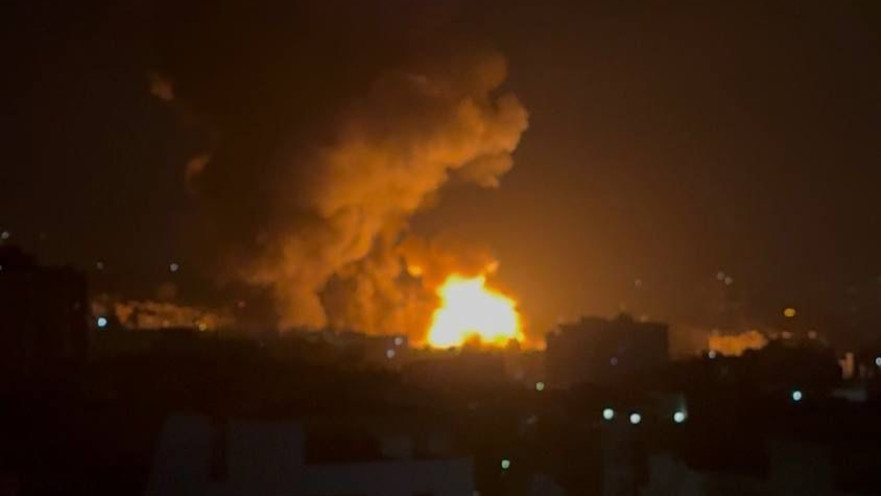 דיווחים על תקיפת בניין הפרלמנט האיראני