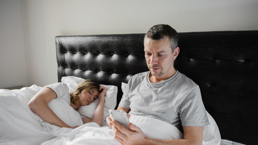 גלילה בטלפון, אילוסטרציה