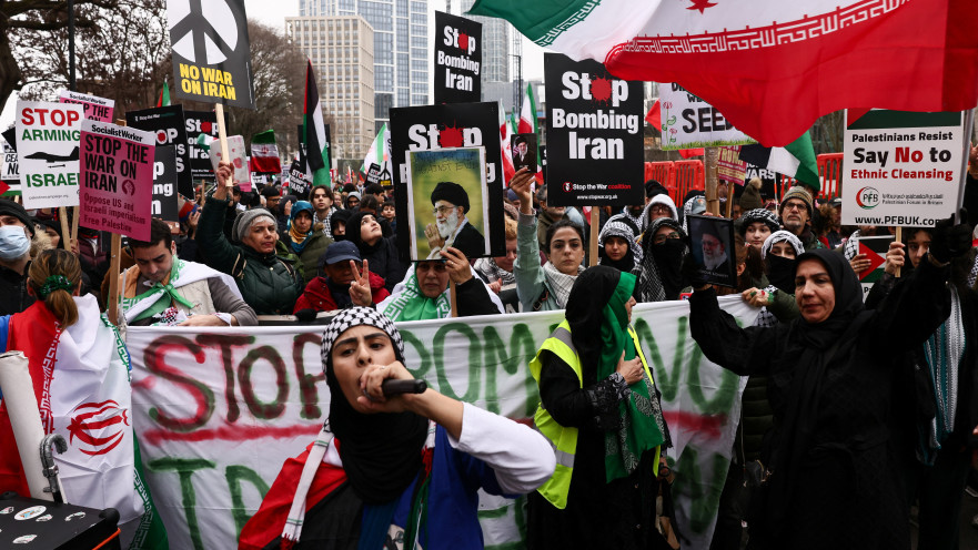 עצרת של תומכי המשטר האיראני בלונדון