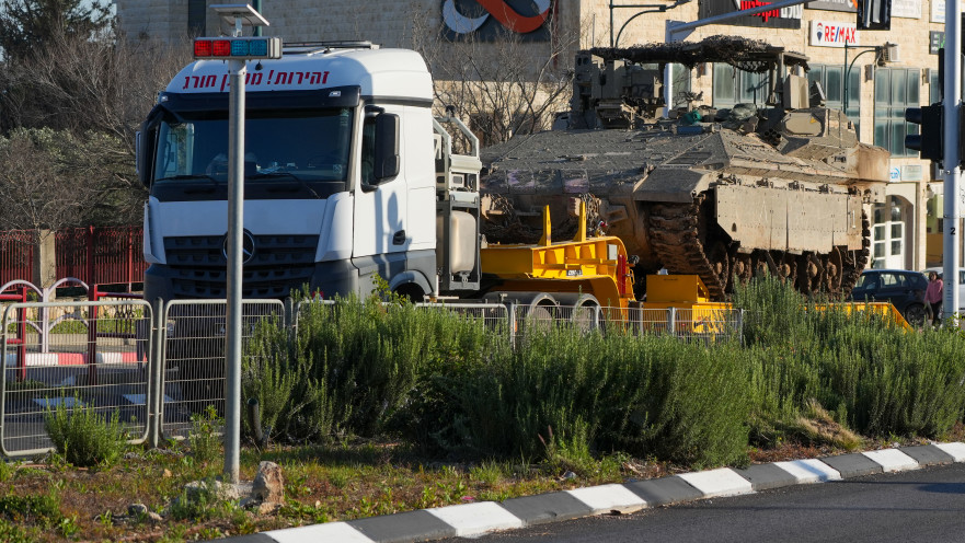 משאית נושאת טנק בקריית שמונה