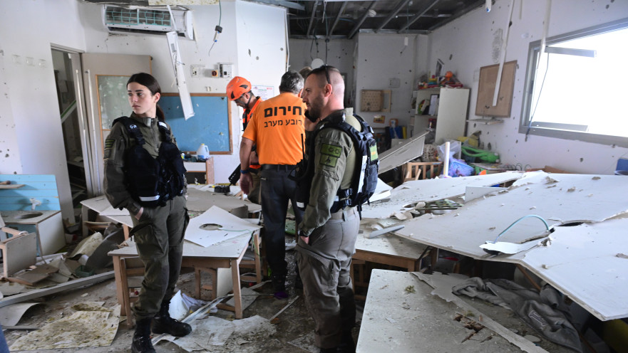 גן הילדים שנפגע בראשון לציון מפגיעת טיל איראני 