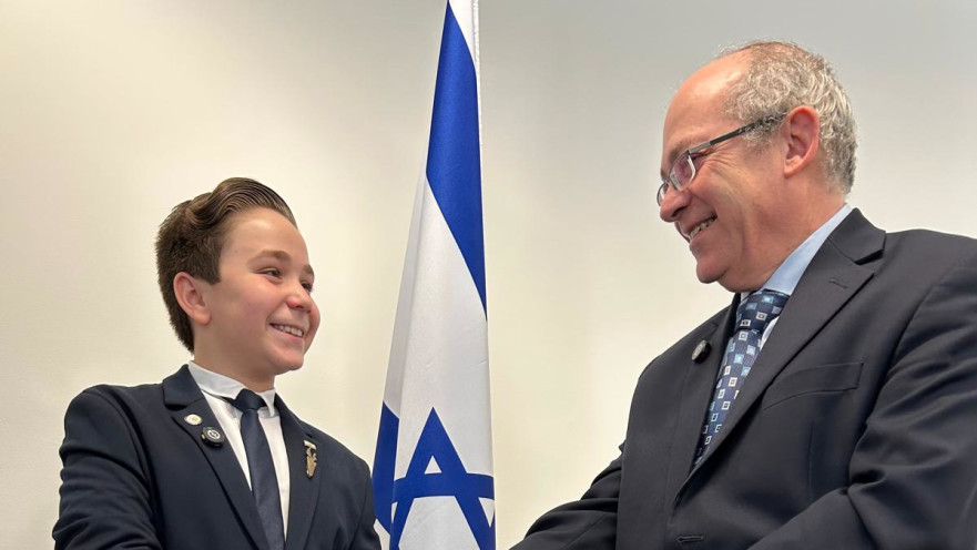  ד"ר הלל ניומן ובן קרסו