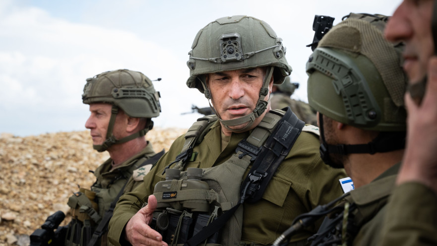 הרמטכ"ל רא"ל אייל זמיר עם המפקדים בדרום לבנון