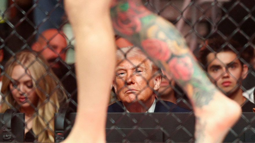 דונלד טראמפ בקרב אגרוף בזמן השיחות עם איראן