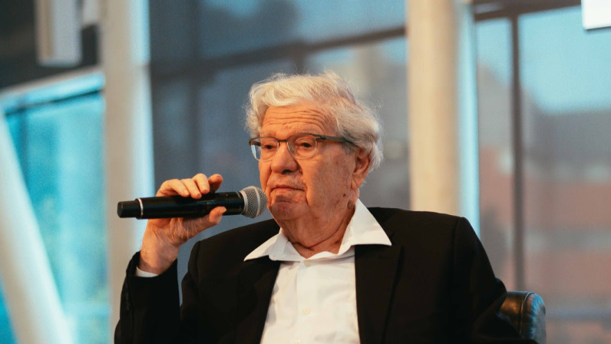 אהרן ברק בערב זיכרון בסלון של לשכת עורכי הדין