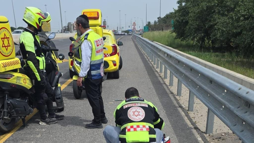 זירת התאונה בכביש 444 סמוך לראש העין