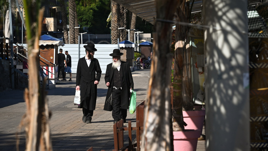 חרדים בטבריה. למצולמים אין קשר לכתבה