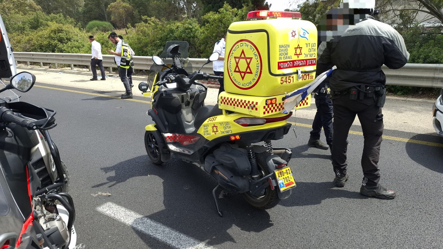 זירת התאונה בכביש 431 סמוך למחלף נס ציונה