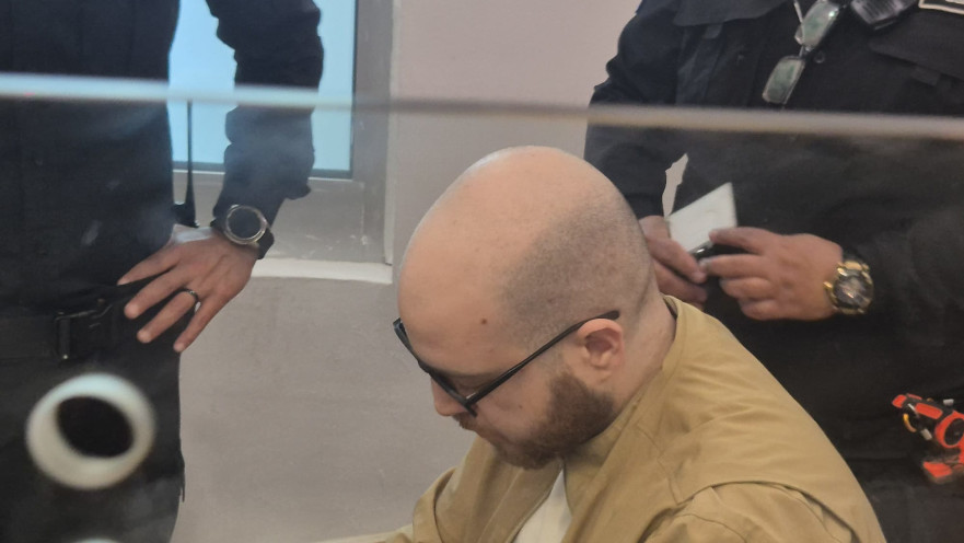 הרוצח עמית אלמוג בבית המשפט