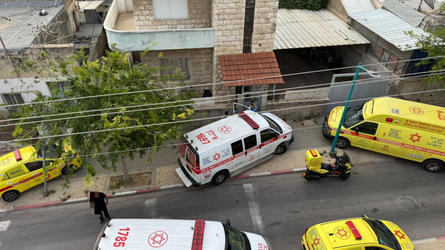 אמבולנסים בזירת הרצח ברמלה