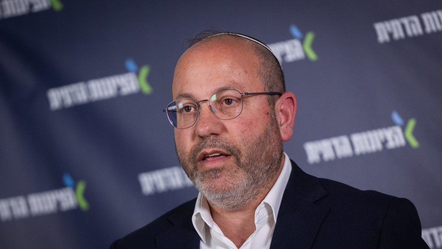 צביקה מור