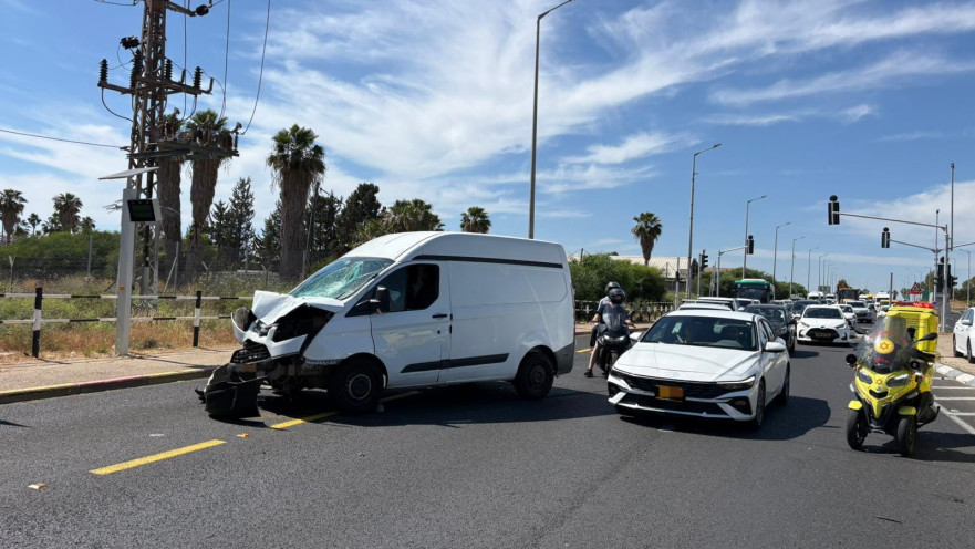 זירת התאונה בכביש 40 בסמוך לצומת בדק