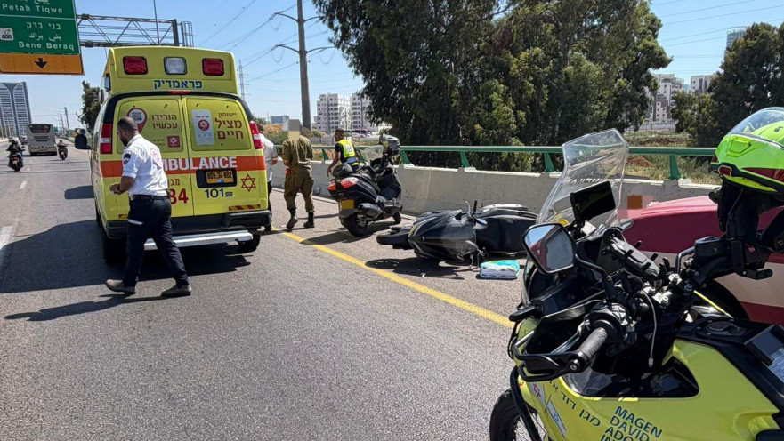 זירת התאונה בכביש 4 סמוך למחלף מורשה