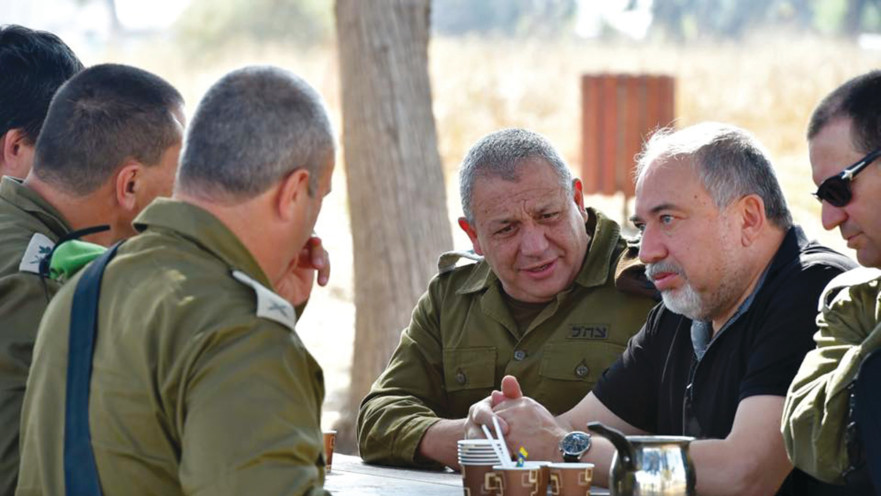ליברמן בסיור בעוטף עזה