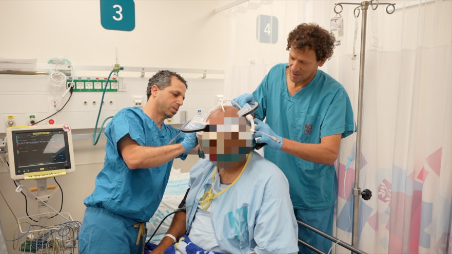 ד"ר אלון סיני, ד"ר ליאור לב טוב וח', המטופל הישראלי הראשון בטכנולוגיה החדשה