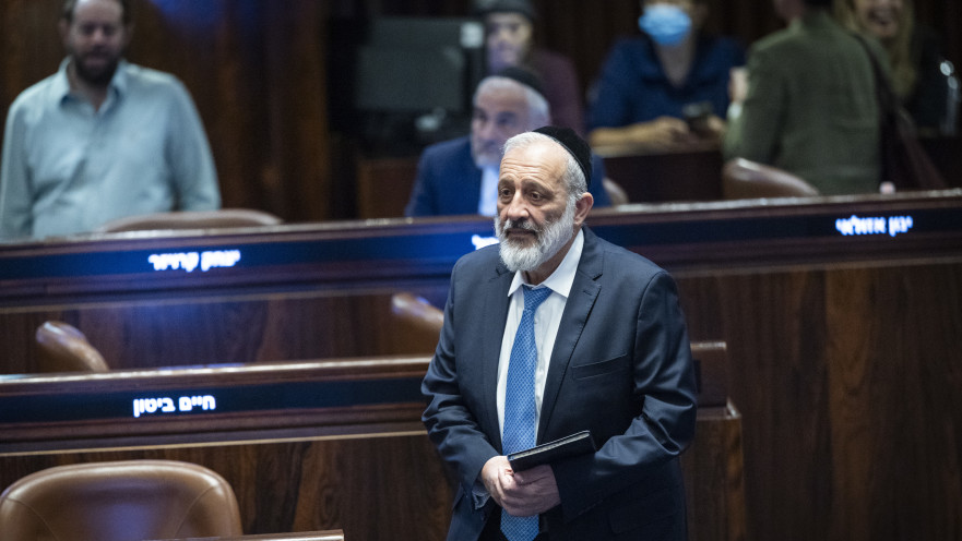 אריה דרעי אחרי ההצבעה על הקפאת מעצר עריקים חרדים