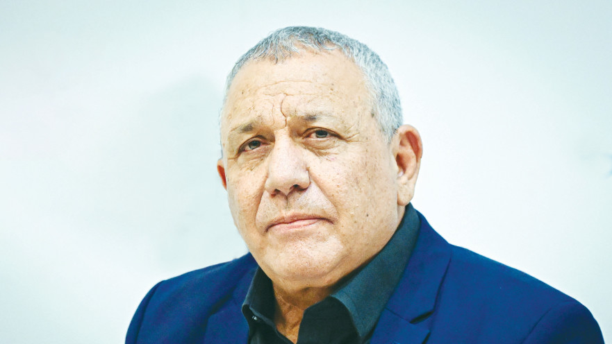 אייזנקוט. ראש מפלגת "ישר!"