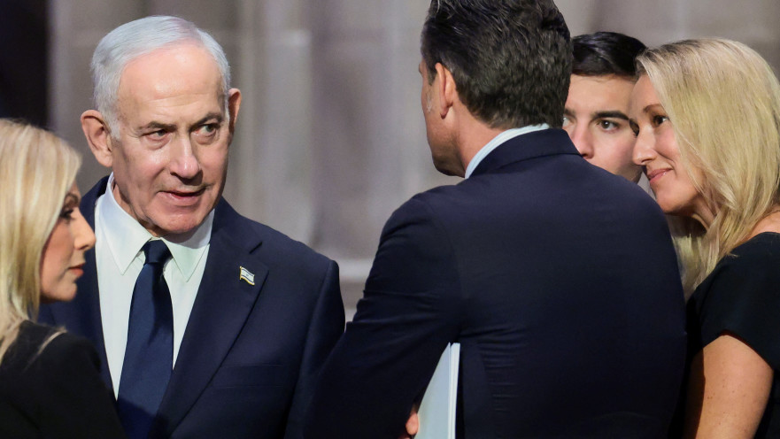 ראש הממשלה בנימין נתניהו ושר המלחמה של ארצות הברית פיט הגסת' בטקס האשכבה של לינדזי גרהאם