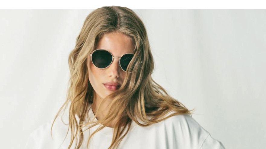 טישירט אוברסייז עם כיתוב, ZARA. מחיר: 99.90 שקלים