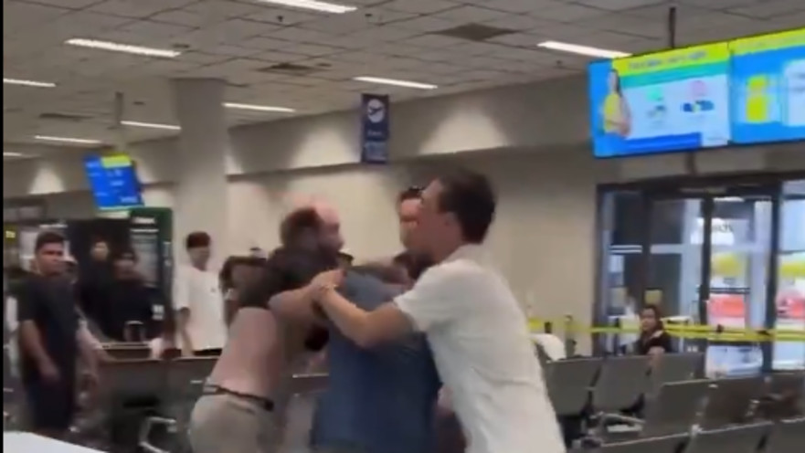 אירוע האלימות בין הגבר האמריקאי ליהודי, לכאורה בגלל קריאות אנטישמיות