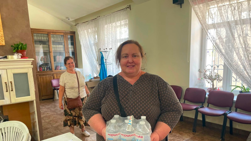 עובדי הסיוע