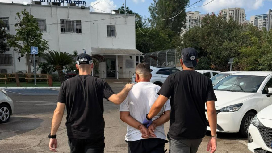 מעצר הנתין הזר