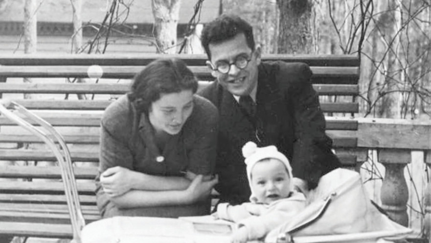 פולין 8.5.1939 אבא, סוניה ויעקב