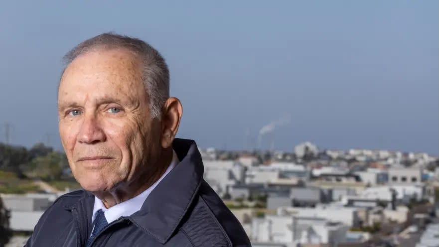 אלי גולדשמיט