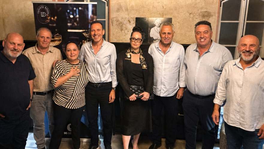 אילן סיגל עם מנהלים ובעלי חברות מובילים במשק