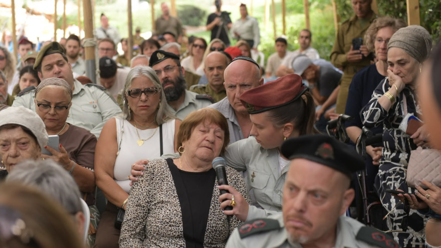 סגן שני עם איבון כהן, אחותו של יעקב זריהן ז"ל