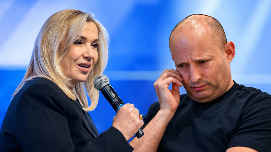 נפתלי בנט, אילה חסון